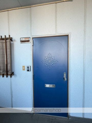 南岩国マンションの玄関写真