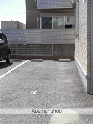 ウィット　Ｎ[2LDK/55.4m2]の駐車場