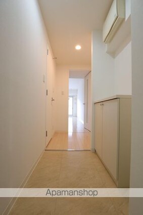 麹町二番町マンション[1R/31.15m2]の玄関