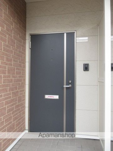 シェリールの玄関写真