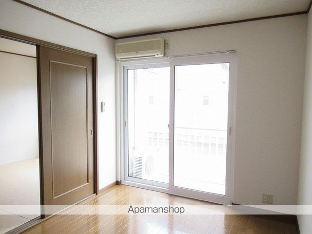 メゾンリリーフ長岡Bの内装写真