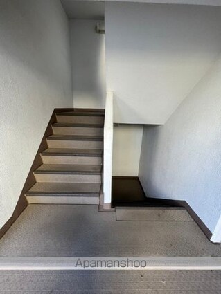 メゾン・ド・マルス[1R/16.1m2]の共用部1