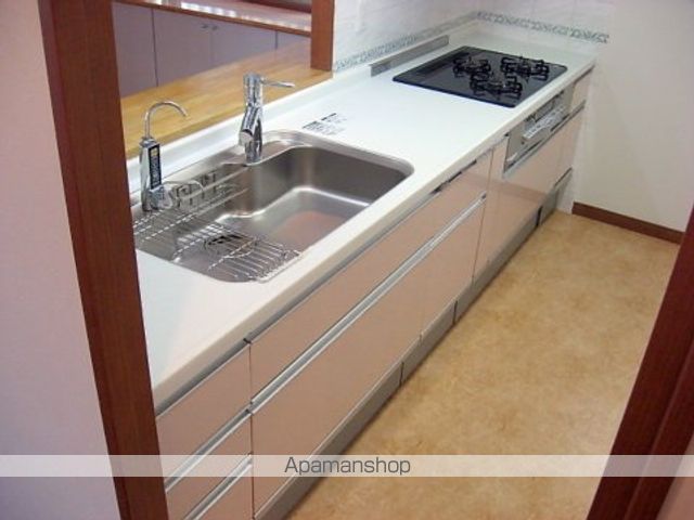 名次町ロジュマンの内装写真