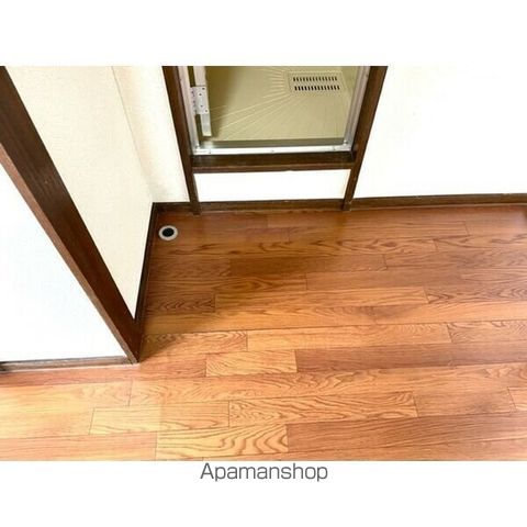 フラワーハイツBの内装写真