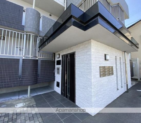 ラフィーナパレス南宮崎の玄関写真