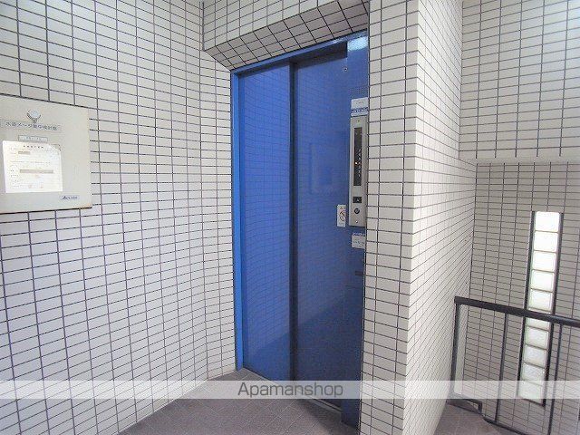 セントラルハイツ中野本町の玄関写真