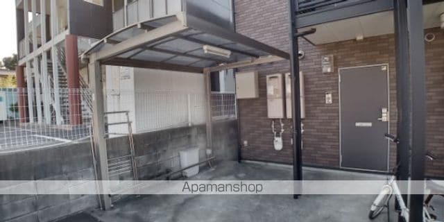 レオネクスト幸神IIの玄関写真