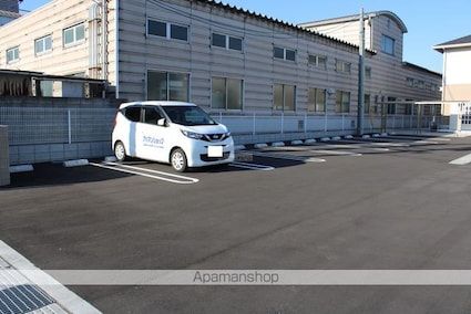 グランシャリオⅡ[2LDK/50.38m2]の駐車場