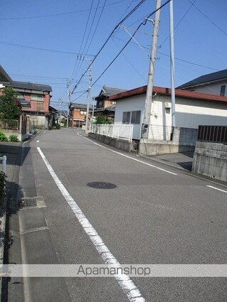 愛媛県新居浜市庄内町４丁目[1R/35.25m2]の周辺1