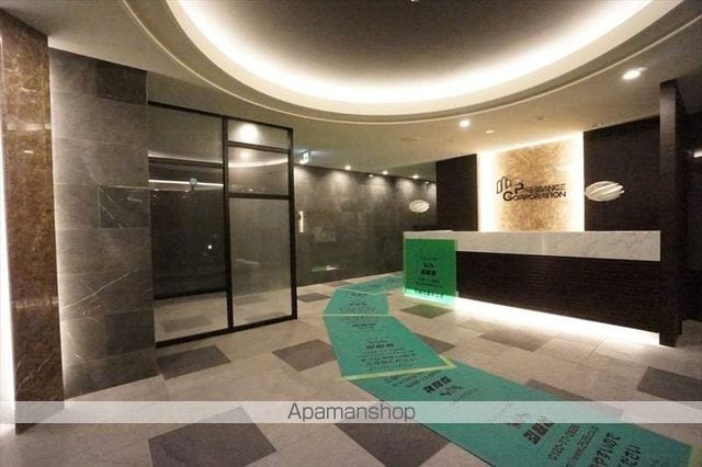 プレサンスTHE久屋大通レジェンドの玄関写真