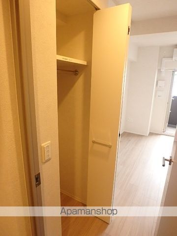 RESIUR−HOSAKADAYFEELの内装写真