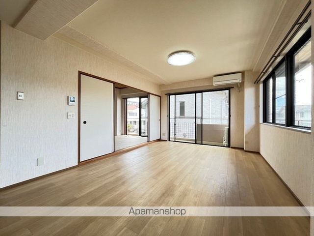 フラット新屋敷の内装写真