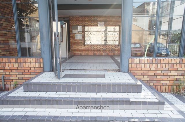 ダフゴ第2マンションの玄関写真