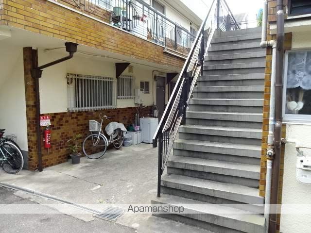 香里園森岡マンション1・2の玄関写真