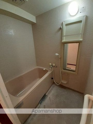 グランドバレーの内装写真