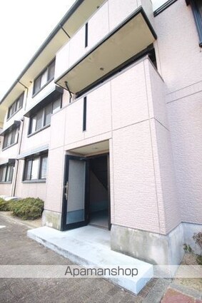 ハイカムールウエストリバー　Ａ棟[3LDK/65.46m2]のエントランス2