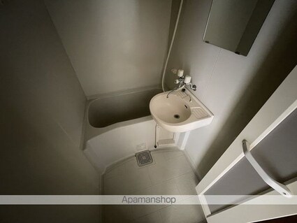 岡山県岡山市北区下伊福１丁目[1K/21.85m2]のバス