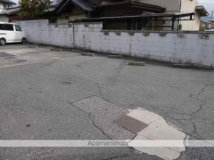 フレグランスすすきがわ[1K/28.24m2]の駐車場