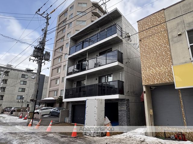 POEM南8条の外観写真
