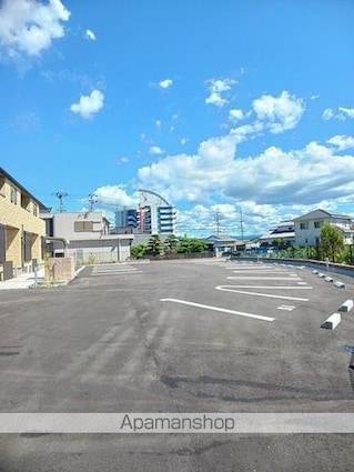 ラ・カーサ　フェリーチェ[1LDK/50.01m2]の駐車場