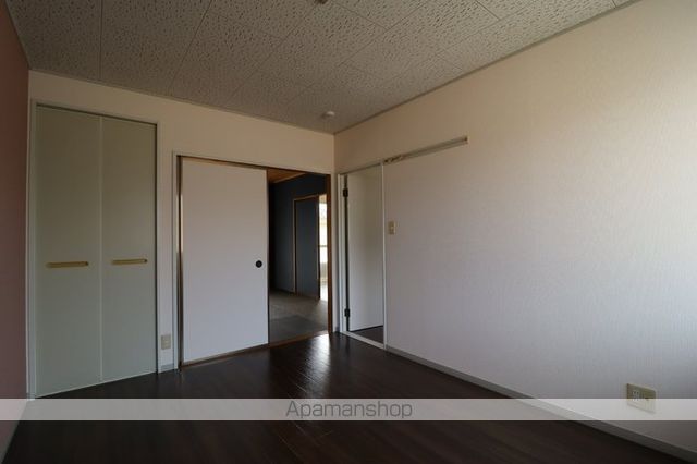 プレジール小野 F棟の内装写真