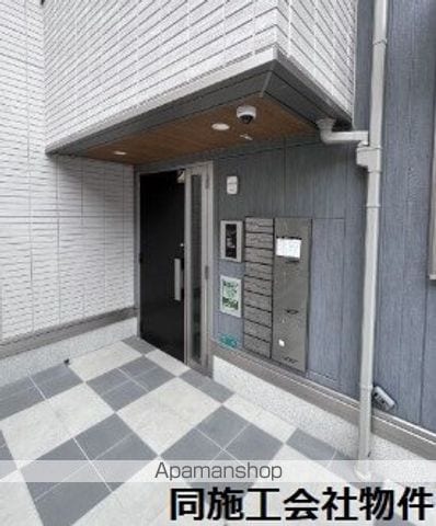 レジェンドコート大宮の玄関写真