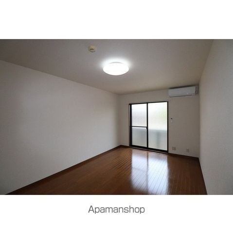 アンプルールブワ Y・Sの内装写真