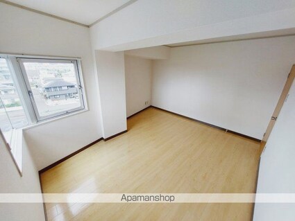 ナチュラルリーフ松山[3LDK/66.14m2]の内装