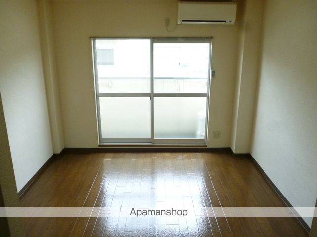 グランシャトー吉原の内装写真