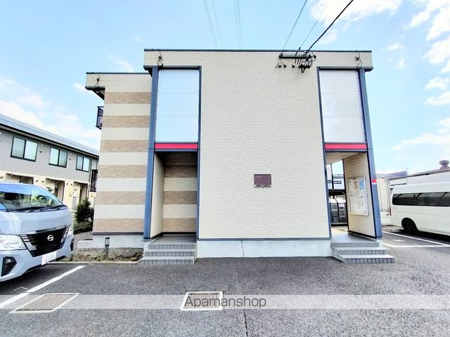 レオパレスボン ボヤージュの外観写真