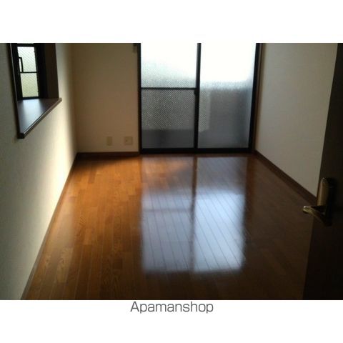 アンプルール ブワ 秀の内装写真