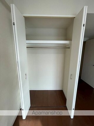 東京都杉並区高円寺南５丁目[1LDK/47.44m2]の収納