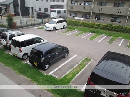 メゾンヴィサージュ２[2LDK/59.85m2]の駐車場2