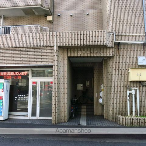 荒木第5ビルの玄関写真
