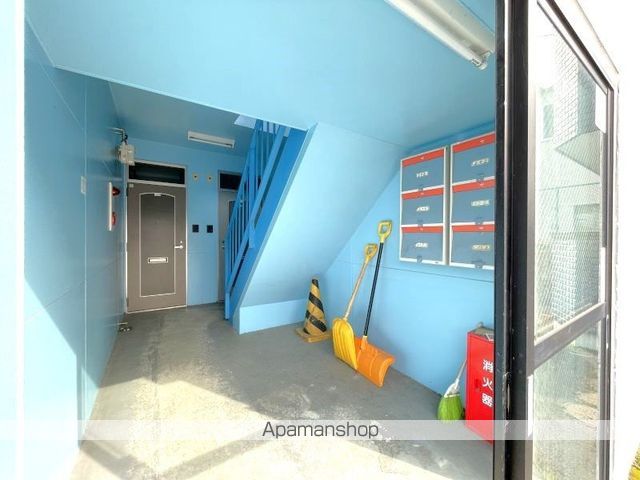大國マンションの玄関写真