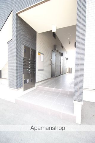 ADC高島リブレの玄関写真