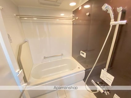 ポレスター東尾道駅前１００３[3LDK/68.37m2]のバス