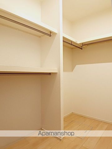 ノーブルエイチIの内装写真