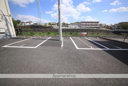 Ｌｅｖｅｅ[1K/39m2]の駐車場