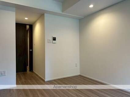 東京都中野区江原町２丁目[1K/28.13m2]のリビング・居間2