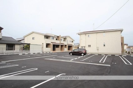 グランディール２８　Ｂ[1LDK/47.08m2]の駐車場