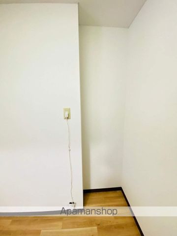 シュナウザーハイツIの内装写真