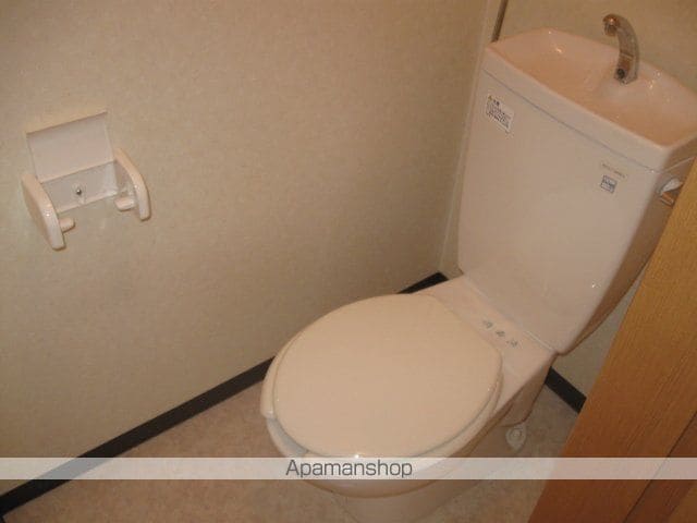 シュトラール川下の内装写真