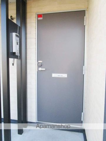 レオパレスMABOOの玄関写真