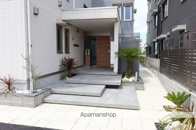 DーRESIDENCE諸江町HELZの玄関写真