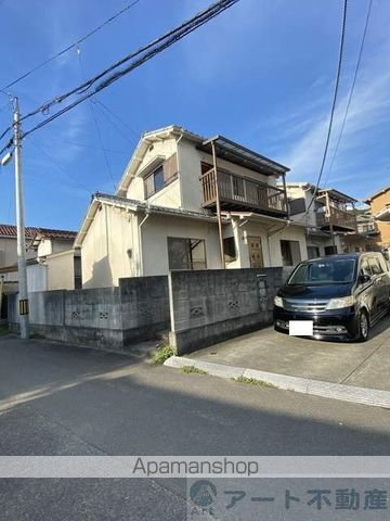 畑寺戸建て借家　Ａ棟[4DK/85.41m2]の駐車場