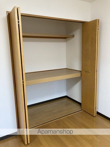 ピュアライフ坂井IIの内装写真