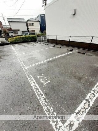 メゾンコンフォート[2DK/46.13m2]の駐車場