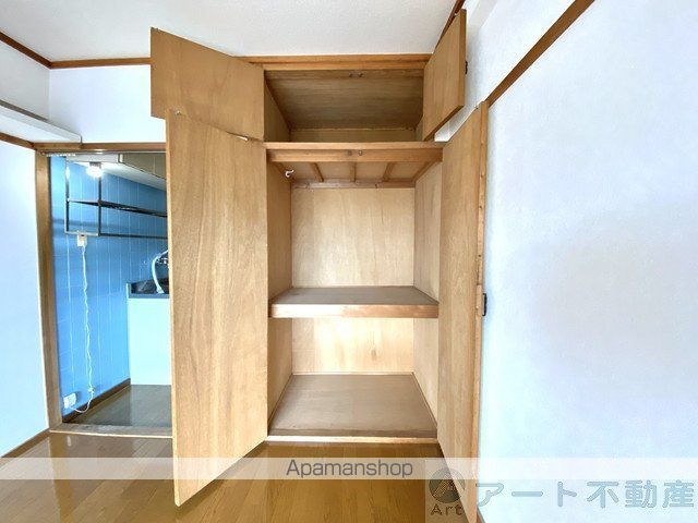 マ・メゾン束本の内装写真