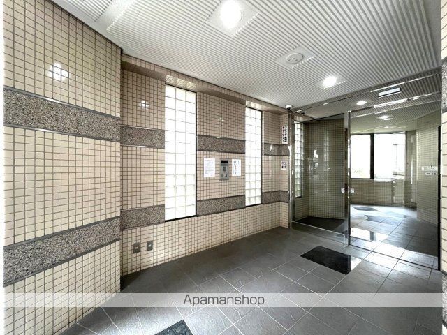 ブランシェ池袋の玄関写真